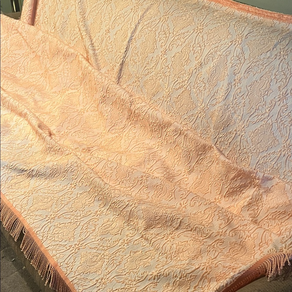 😄MCM made in Portugal coverlet peachy